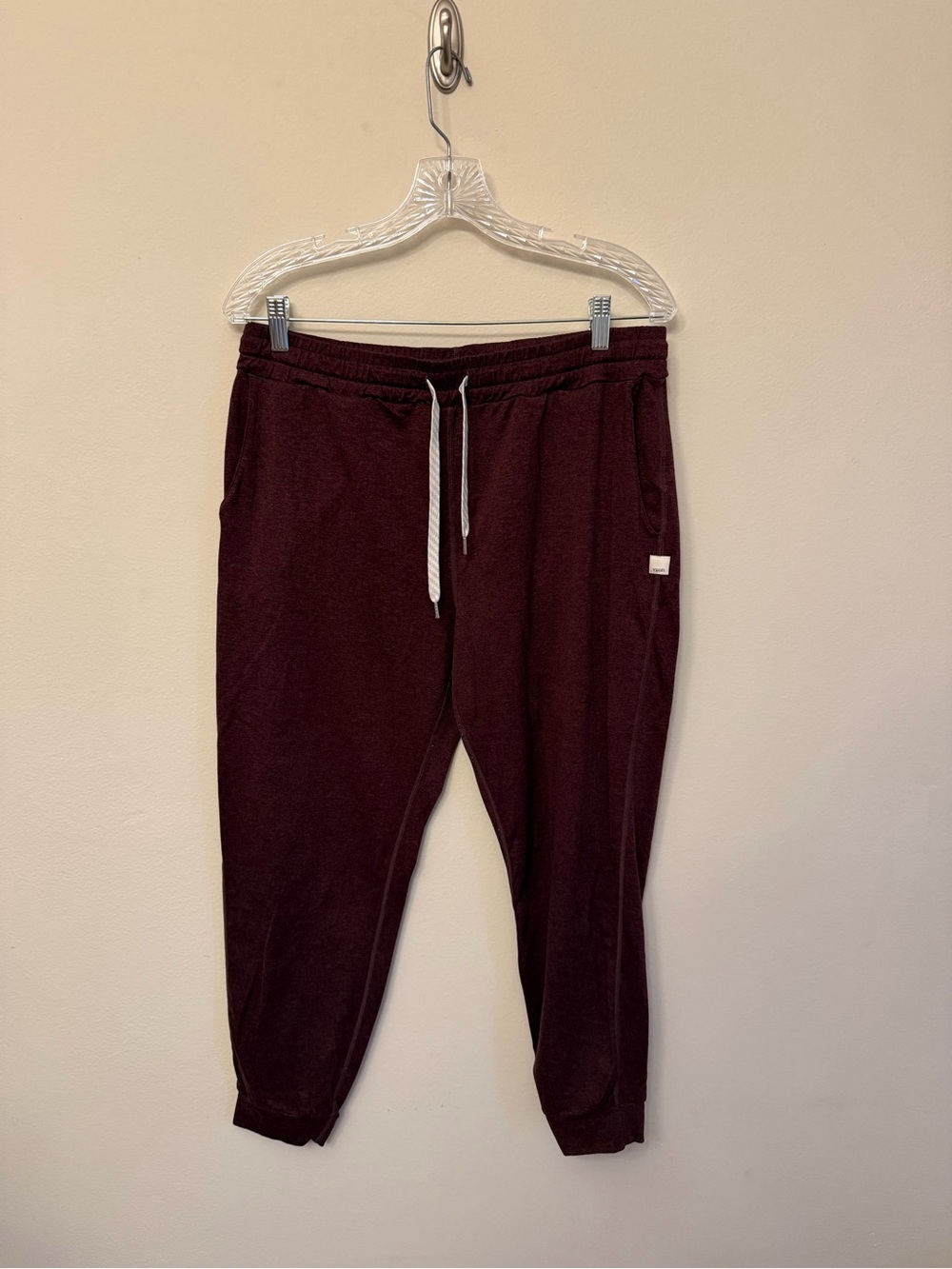 Vuori Maroon Women’s Jogger Pants with Drawstring